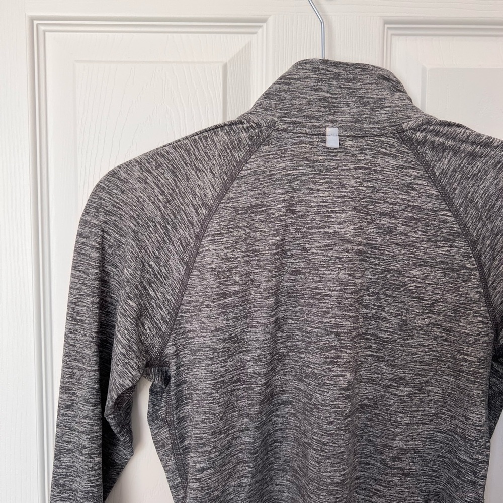 Nike quarter zip - Picture 2 of 2